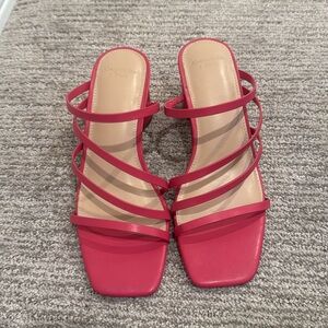 💞 A&F Pink Block Heels 🌸